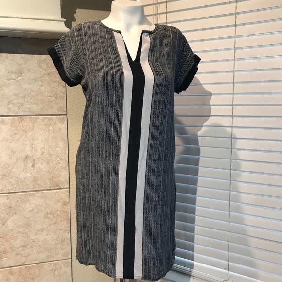 Cynthia Rowley Dresses & Skirts - Cynthia Rowley 100% Silk Shirt Dress